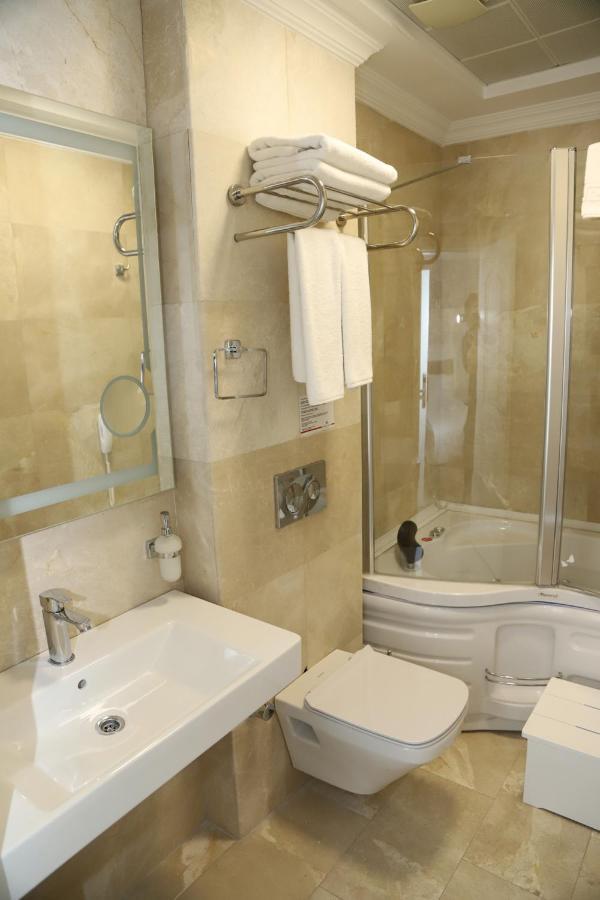Novus Hotel Istanbul Exterior foto
